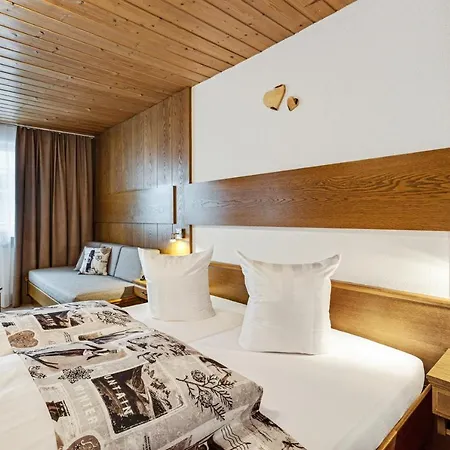 Haus Derby 삼나운